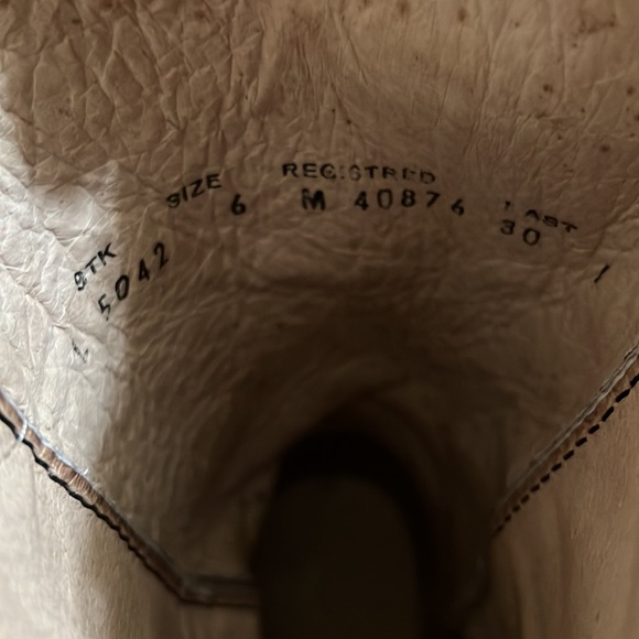 Handcrafted Western Boots - Picture 10 of 10